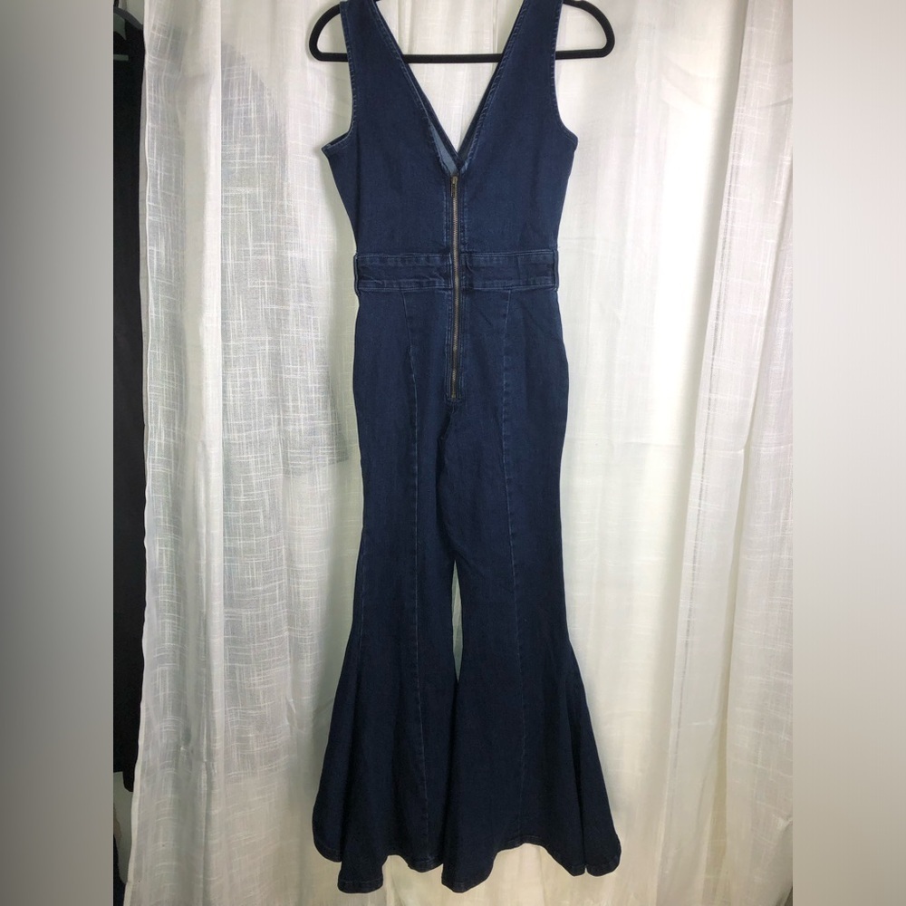 VENUS Deep Blue Flared Jumpsuit size 2 NWOT - Picture 16 of 16